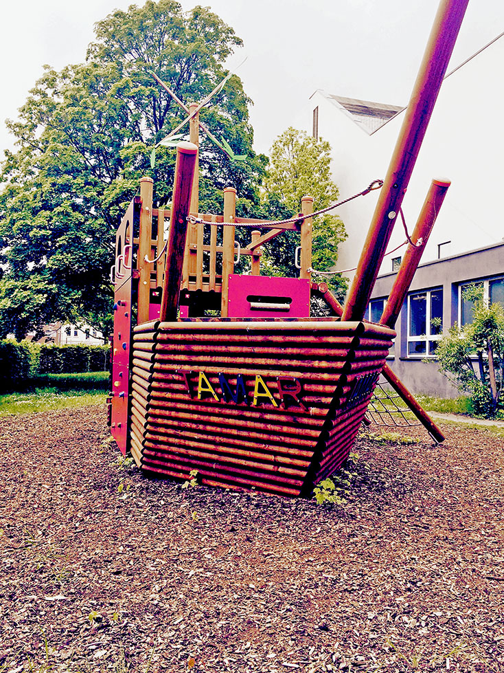 Kletterschiff im Aussenbereich